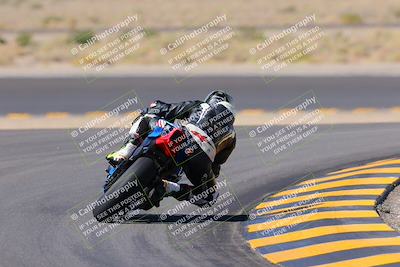 media/Oct-08-2022-SoCal Trackdays (Sat) [[1fc3beec89]]/Turn 11 Backside (1145am)/